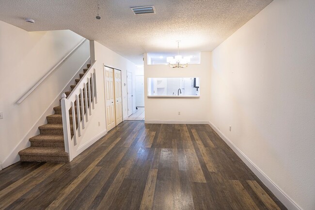 Building Photo - 8545 Hunters Key Cir