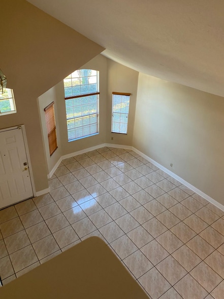 Building Photo - 1413 Abberton Dr