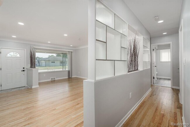Building Photo - 13103 Iowa Dr