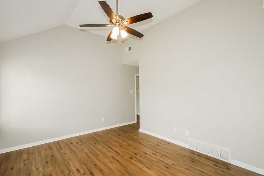 Building Photo - 95 Winding Creek Dr