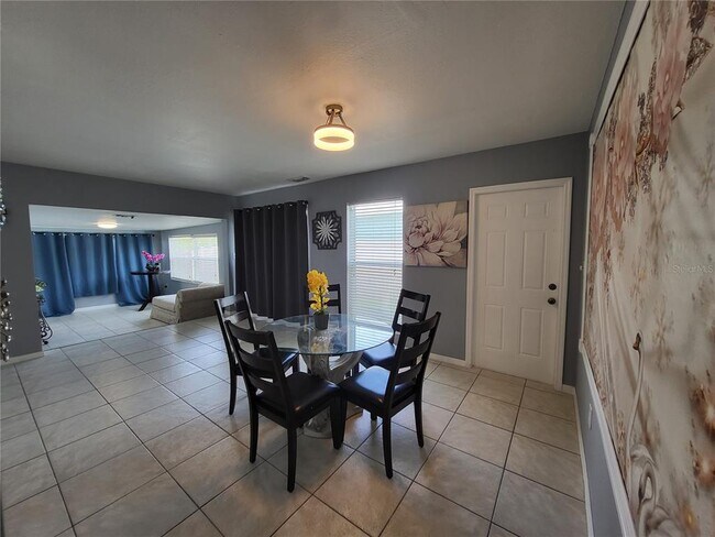 Building Photo - 4182 Gardner Dr