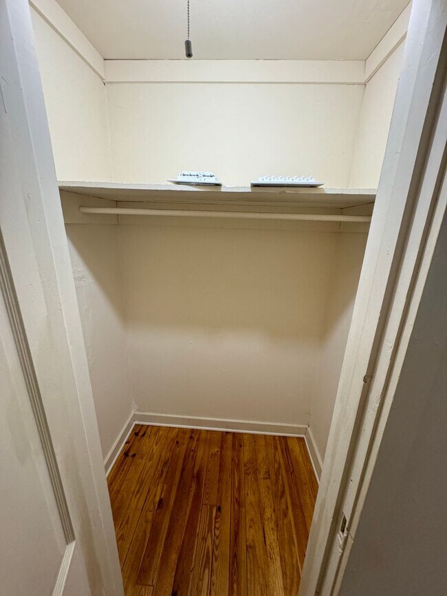 Building Photo - Quiet Forested 2 Bedroom Unit