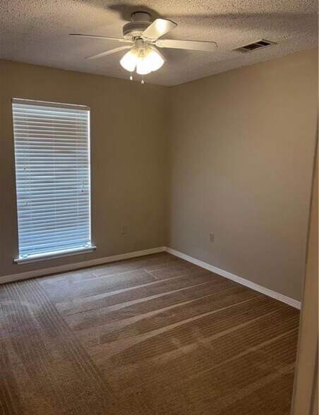 Building Photo - 1708 Brightside Dr