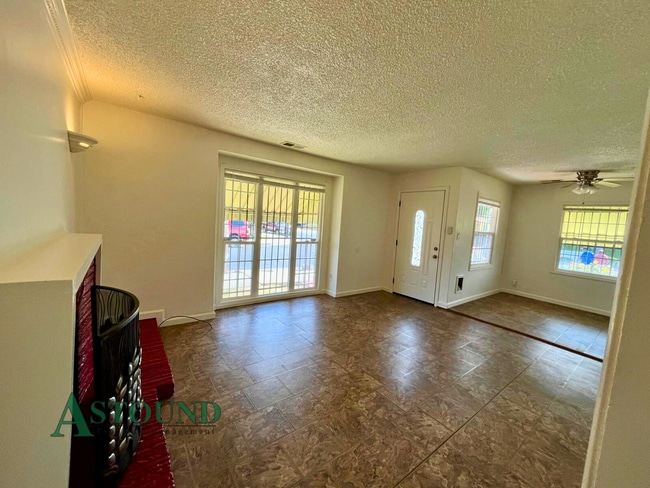 Building Photo - 7500 Deerwood Ave