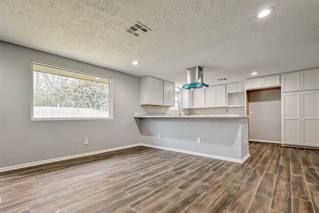 Building Photo - 4418 Knotty Oaks Trail