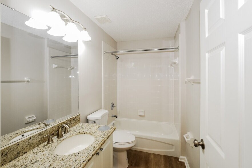 Building Photo - 304 Carolina Jasmine Ln