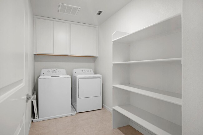 Building Photo - 2032 Gatlin Ct