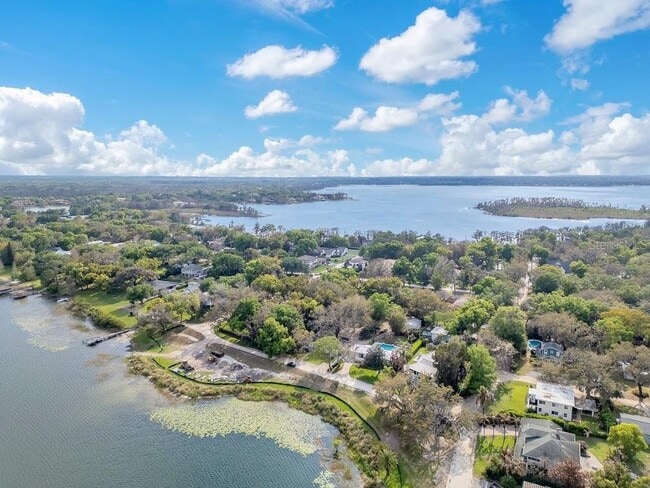 Building Photo - 812 East Blvd