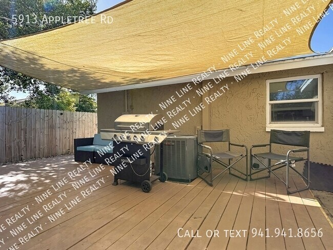 Building Photo - 5913 Appletree Rd