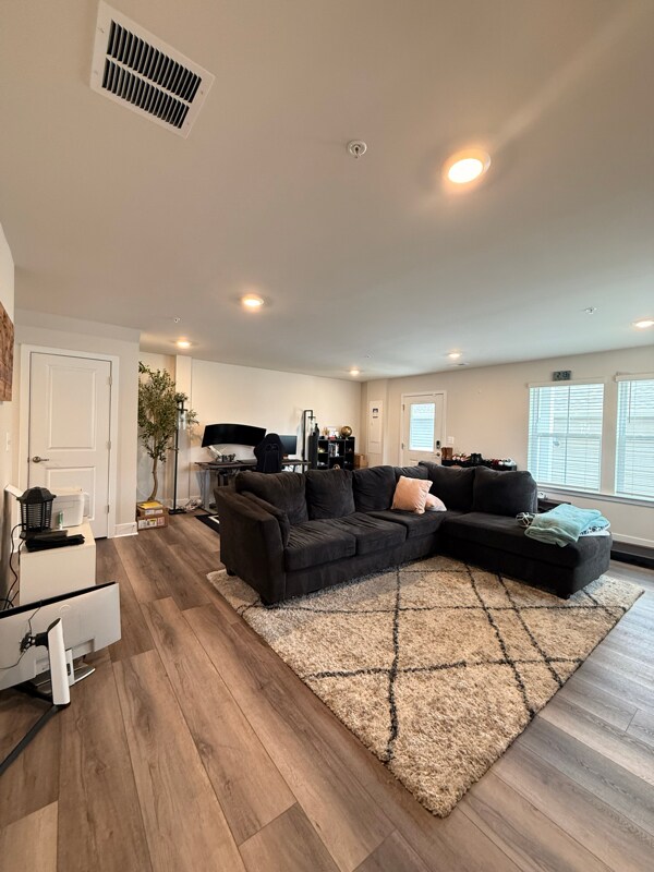 Building Photo - 11470 St Luke Dr