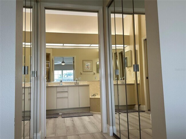 Building Photo - 5906 Doral Dr