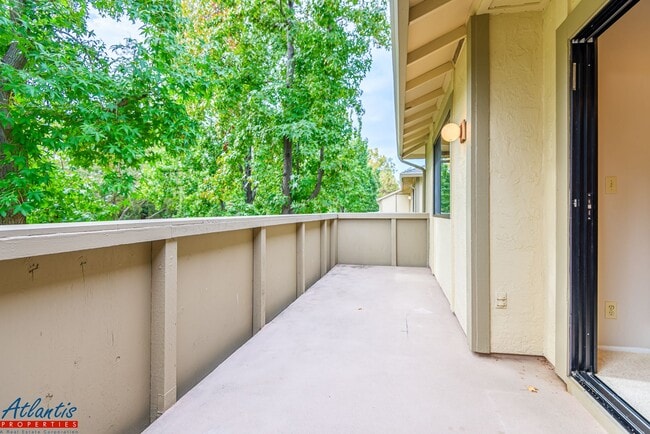 Building Photo - Dixon Landing Condo | Remodeled Kitchen | ...