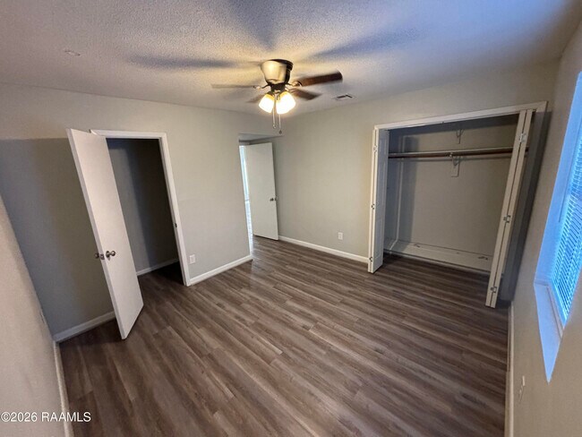 Building Photo - 108 Cantal Dr