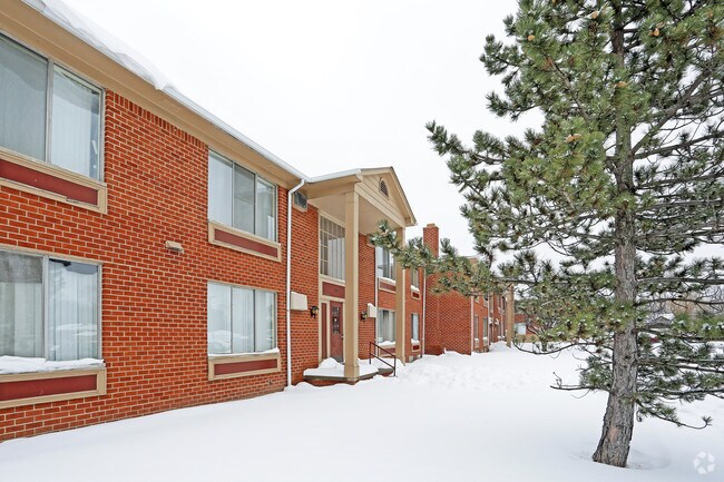 Building Photo - Mayflower Manor