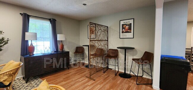 Building Photo - 150 Timberland Trail