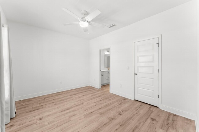 Building Photo - 25 Krewe Cir