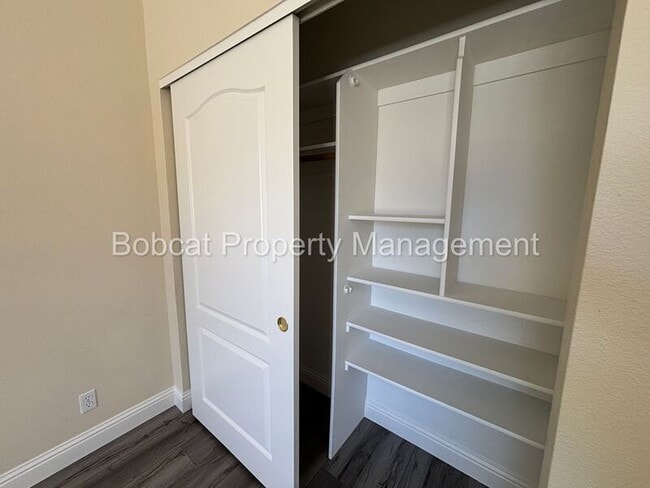 Building Photo - 2963 Hot Springs Dr