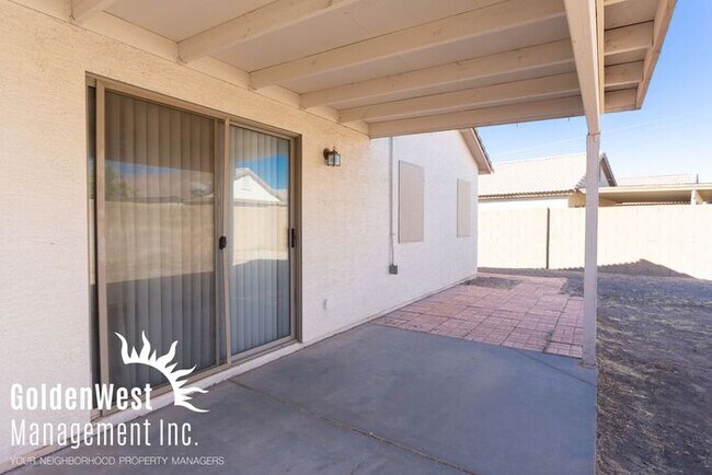 Building Photo - Spacious 3Bdm 2Ba Home in Quiet Neighborhood!