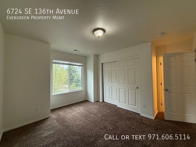 Building Photo - 6724 SE 136th Ave