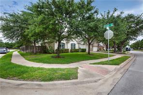 Building Photo - New Wood Floors!