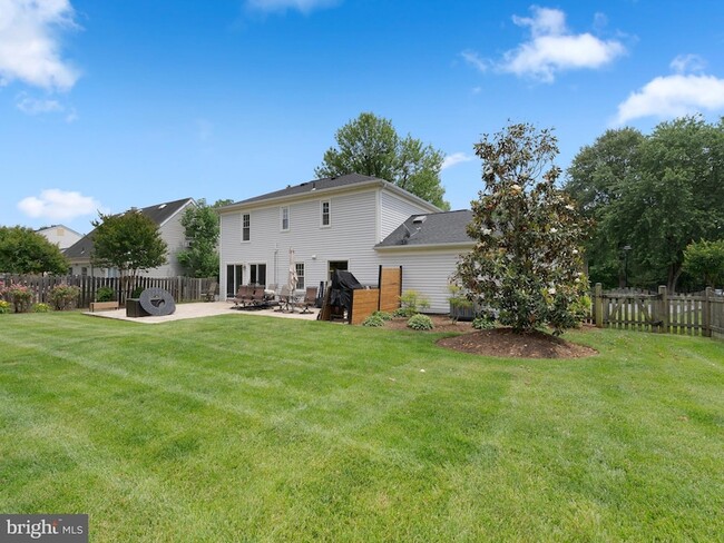 Building Photo - 13517 Point Pleasant Dr