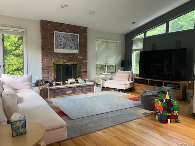 Building Photo - 36 Coolidge Ave