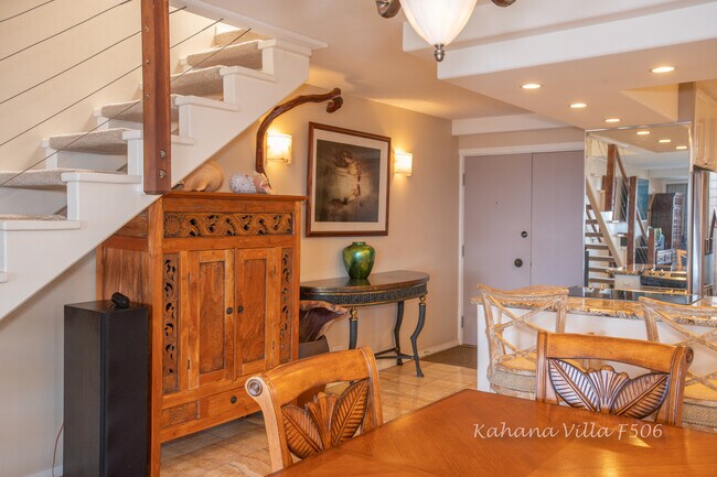 Entry - 4242 Lower Honoapiilani Rd