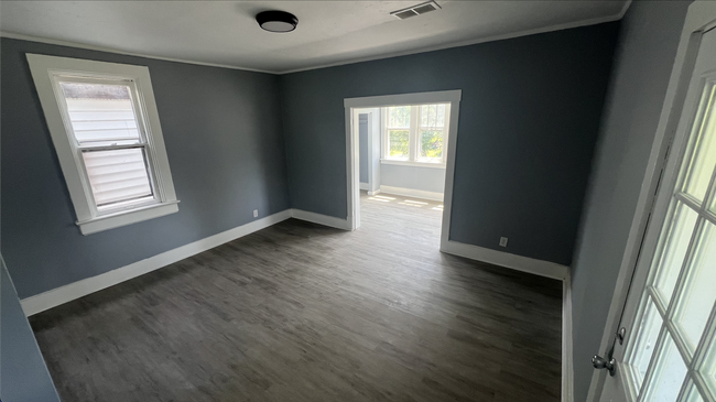 Upstairs Bedroom - 1109 NE Perry Ave