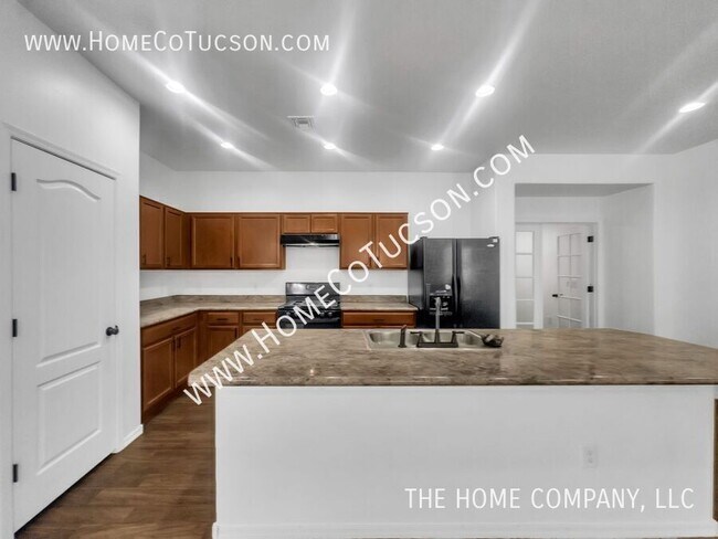 Building Photo - 6876 S Benedetti Ct