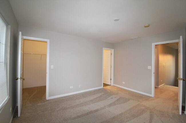 Building Photo - 125 Station Park Cir