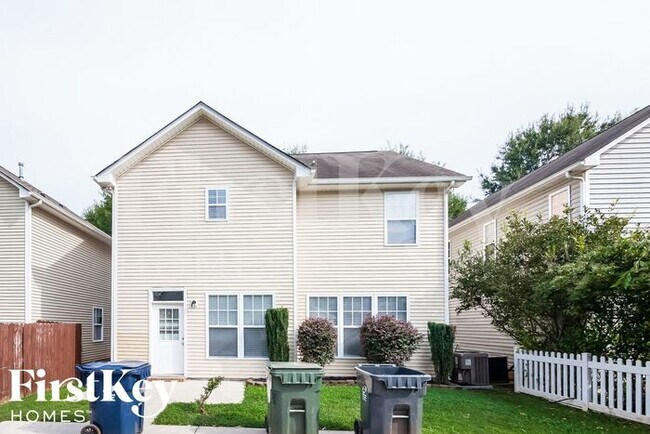 Building Photo - 13211 Meadowmere Road