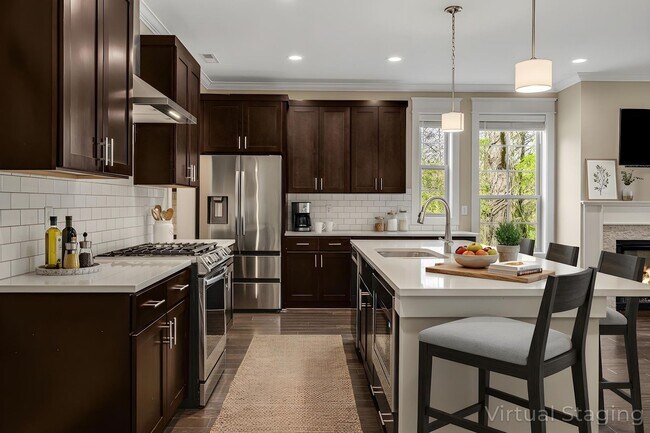 Building Photo - Stunning 3-Bedroom Townhome in Black Mountain's Sweet Birch Commons