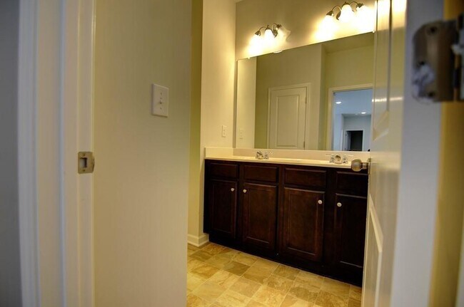 Building Photo - 2596 Sori Dr
