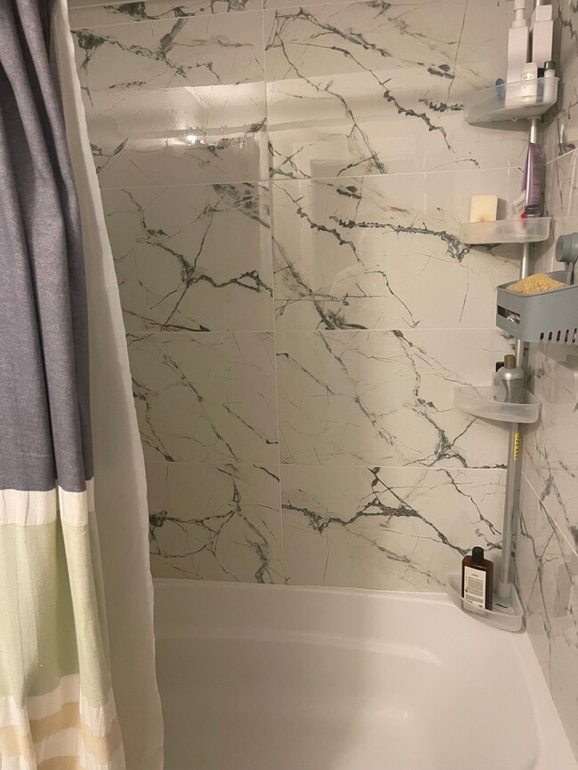 Building Photo - 1160 Osterman Ave