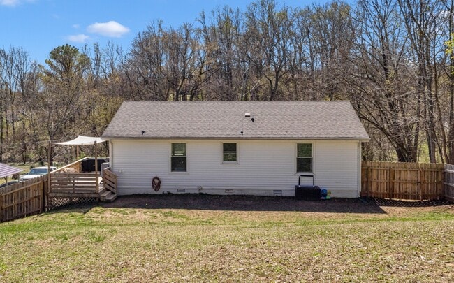 Building Photo - 247 Jeffery Dr