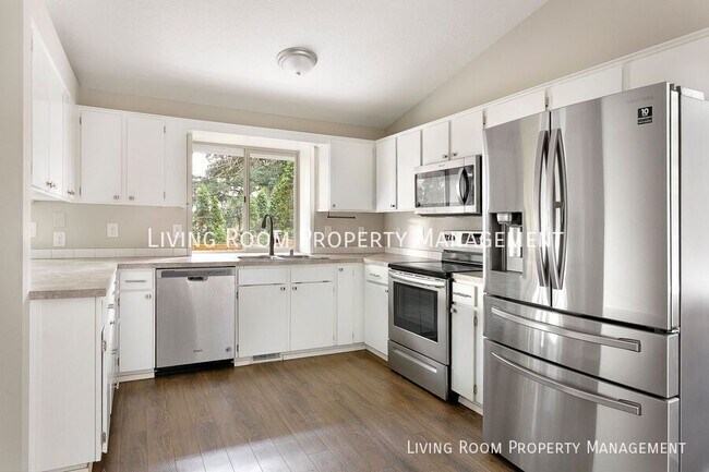 Building Photo - 8715 NE 109th Ct