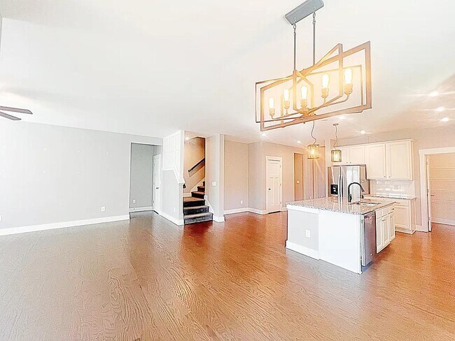 Building Photo - 213 Bank Swallow Wy