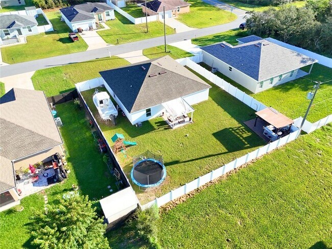 Building Photo - 4394 SW 170th Street Rd