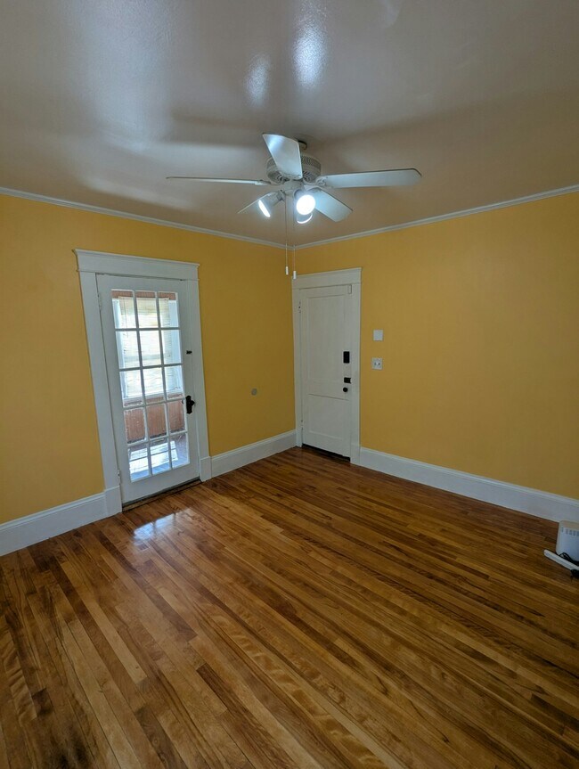 Building Photo - 159 West St