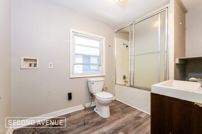 Building Photo - 3317 Agnes Ave