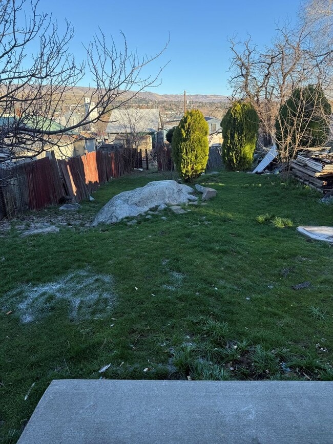 Building Photo - Now renting 1 bedroom House