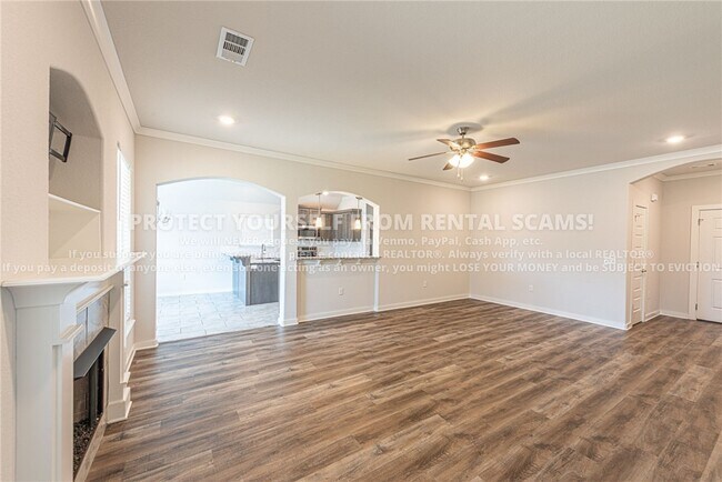 Building Photo - 4375 W Topeka Ave