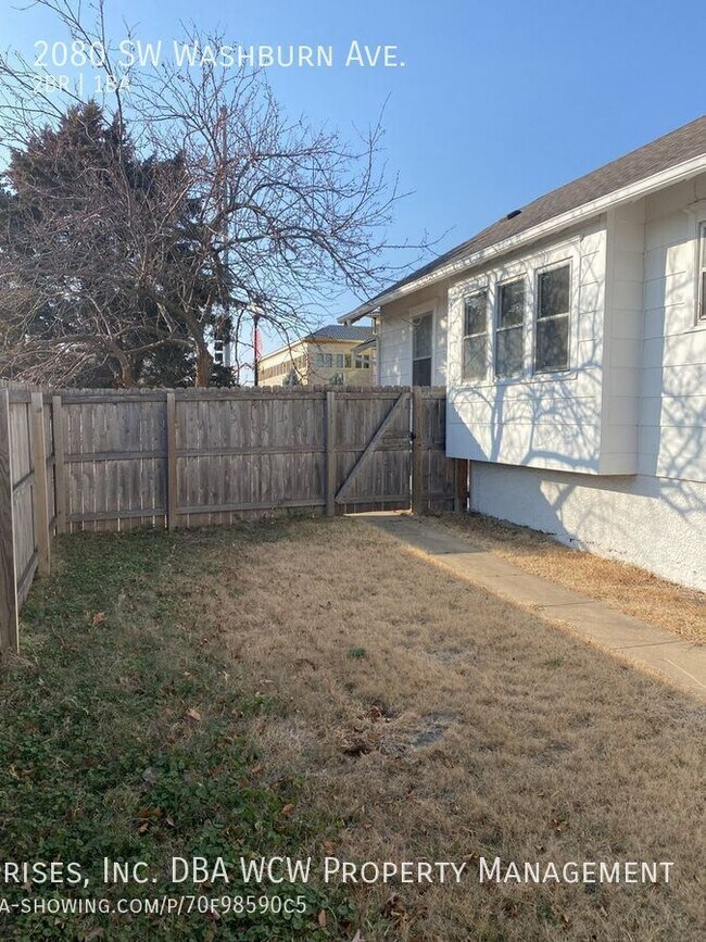 Building Photo - 2080 SW Washburn Ave