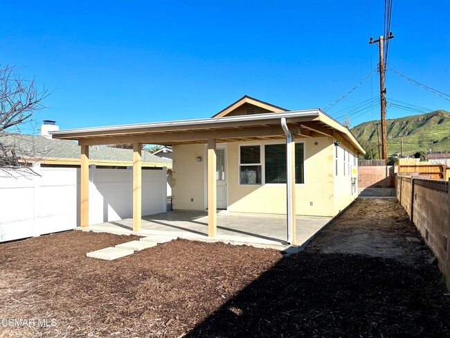 Primary Photo - 662 Gerst Dr