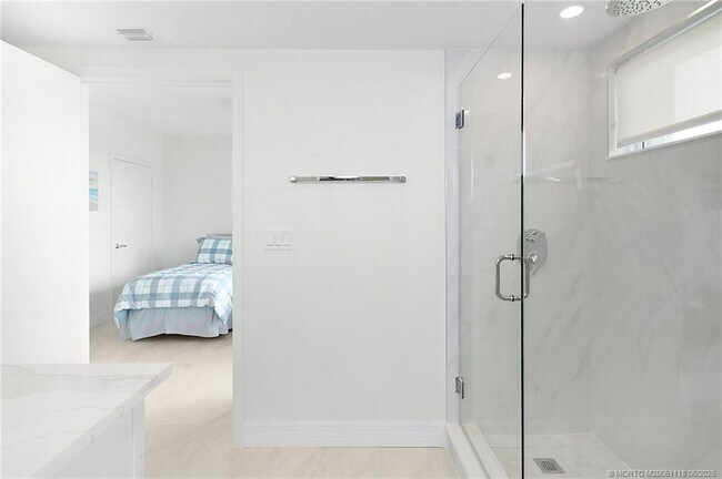 Building Photo - 8600 S Ocean Dr