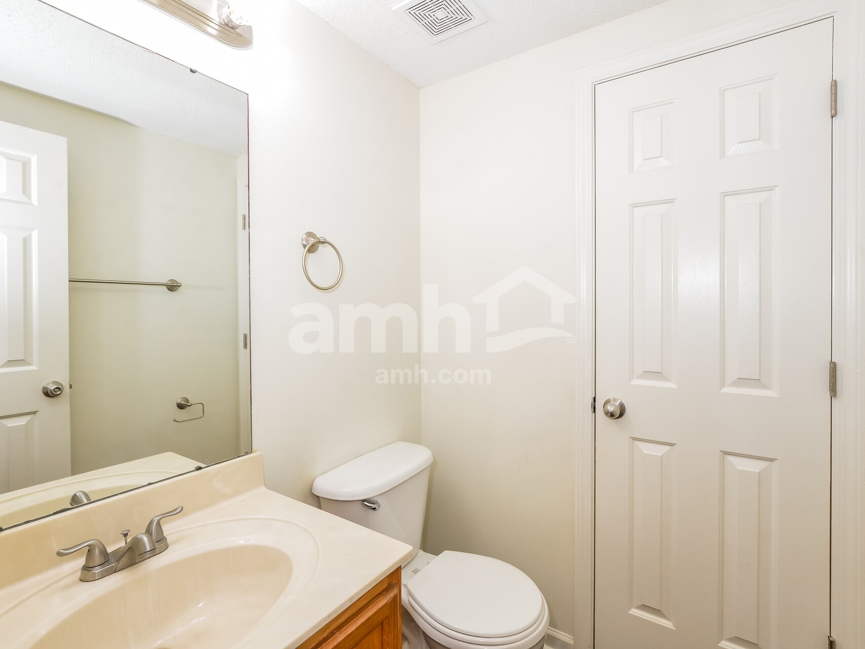 Building Photo - 1315 Chatman Cove