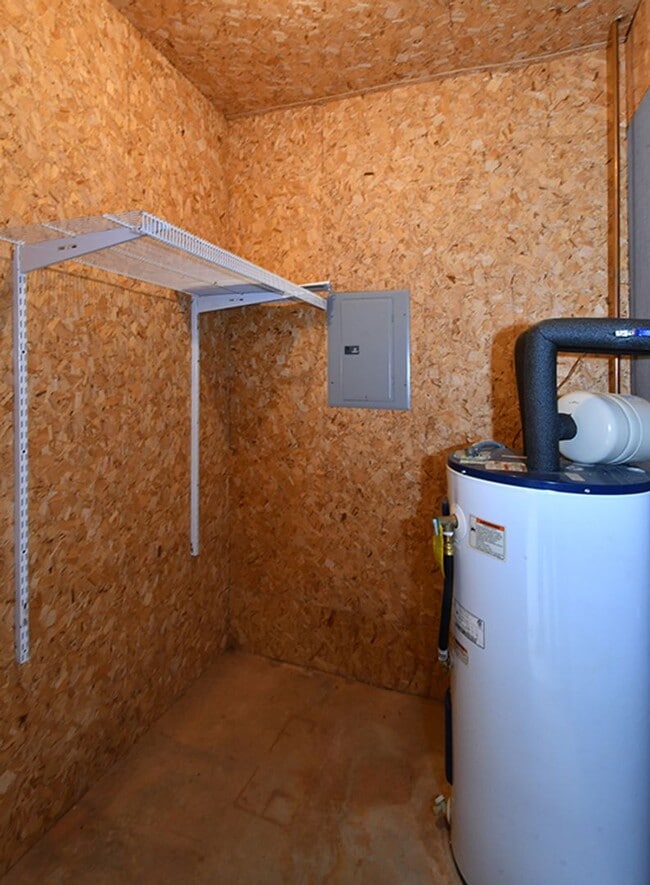 Building Photo - 411 Mallard Head Pl