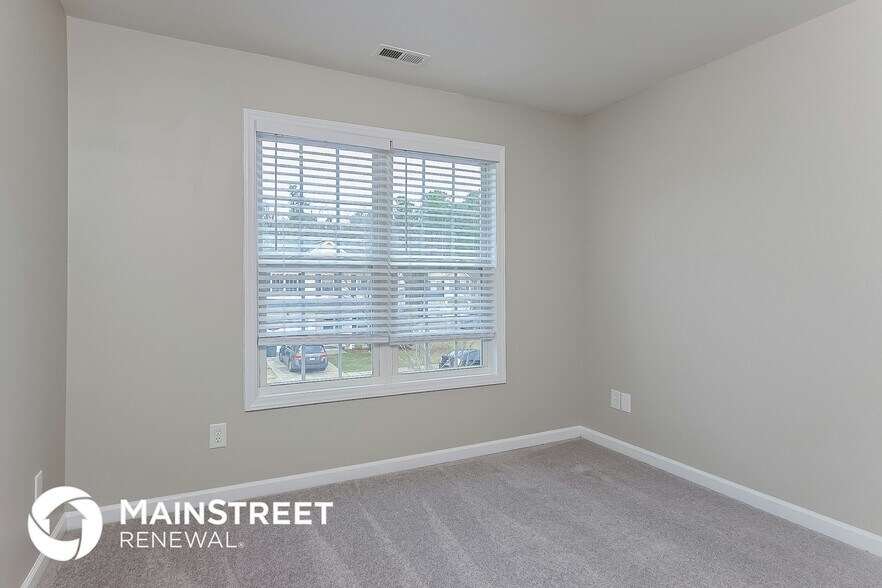 Building Photo - 6032 Brambleberry Way