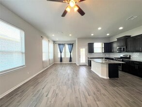 Building Photo - 2101 Dillon Pond Ln