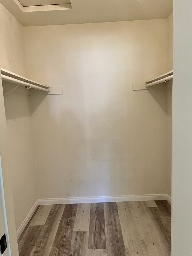Primary Photo - "Charming 3-Bed Oasis with 2 Baths in Moor...